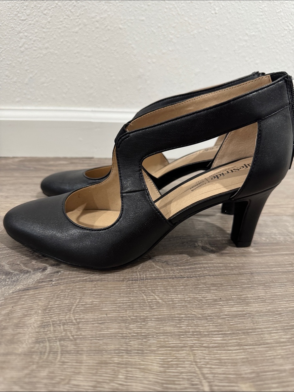Life Stride Black Cutout Pump Heels